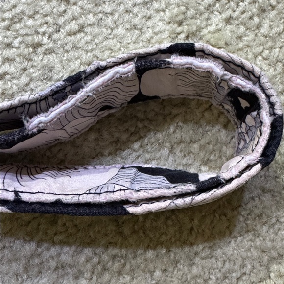 Vera Bradley Quilted Floral Shoulder Bag Black Cream 10x8 Zip Pocket - Picture 10 of 10